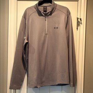 Oakley Steel Gray Quarter-Zip Top